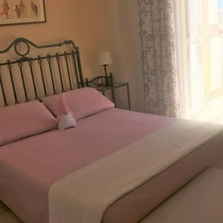 Atico Con Terraza Abierta/open Terrace *